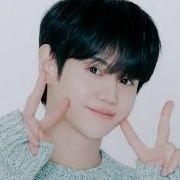 yxxseop's profile picture