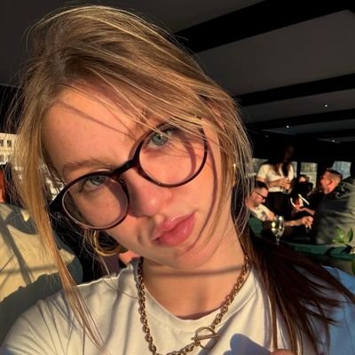 Isra_23y's profile picture
