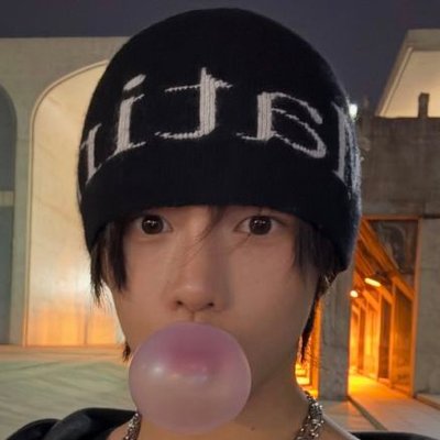 Blur loves Minlee ♡'s profile picture