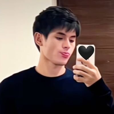 intodcyuu's profile picture