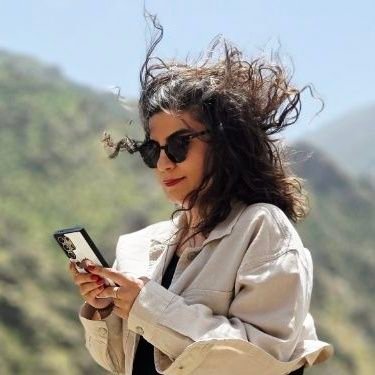 زینب کریمیان's profile picture