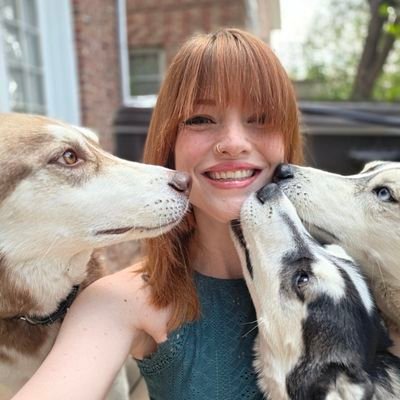 Discount🍉Emma🍉Stone (Taylor's Version)'s profile picture