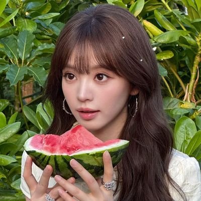 yueyawans's profile picture