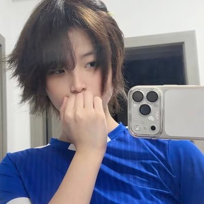 SmallLute569's profile picture