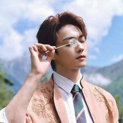 🍓 strawberrymoon 🐷🦋🐮's profile picture