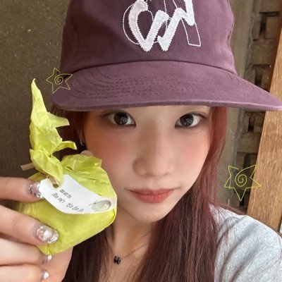 lip__ves's profile picture