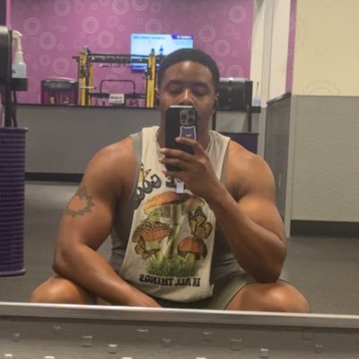 🧙🏽‍♂️ Sorcerer Supreme 🤟🏾's profile picture
