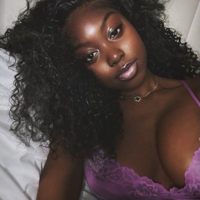 Mz.DarkHoneyy's profile picture