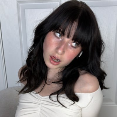 imjuliequeen's profile picture