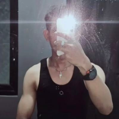 rey (T)'s profile picture
