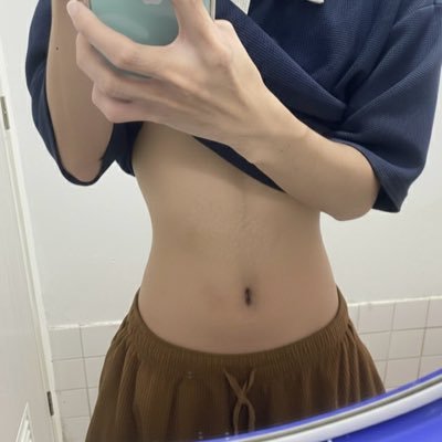 urfavefemmebott's profile picture