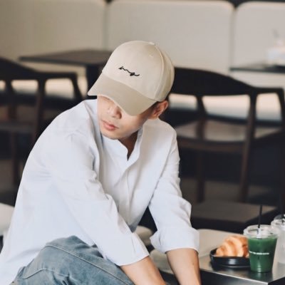 somchokx's profile picture