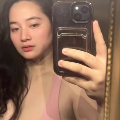 Momz salsa's profile picture