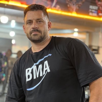 oYQzEs8q6dyjOPA's profile picture