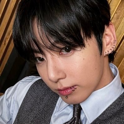 𝖻𝖾𝗅𝗅𝗒៹⁷'s profile picture