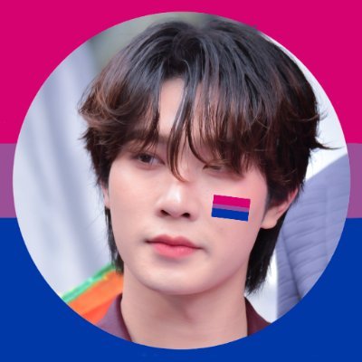 vivi’s at chermchey bar 🍻's profile picture