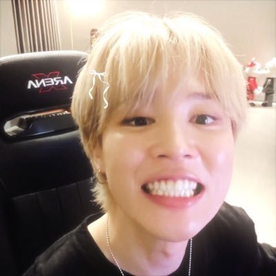 teté ★ vai ver o bts 28+31's profile picture