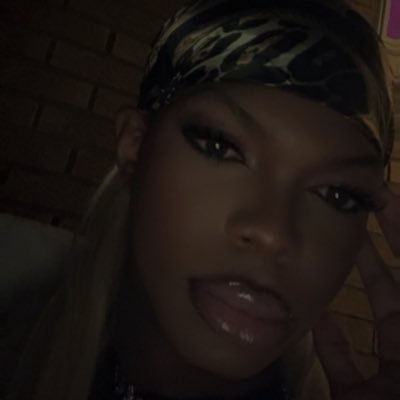 prettythroatz's profile picture