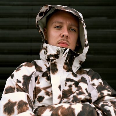 OfficialAitch's profile picture