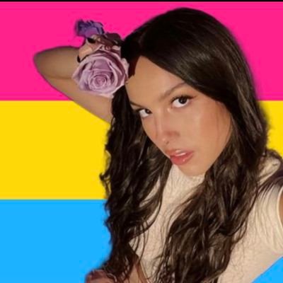 𝚃𝚑é𝚘 𝓈𝒶𝒹 𝒾𝓃 𝓁𝚘𝓋𝑒 🩷's profile picture