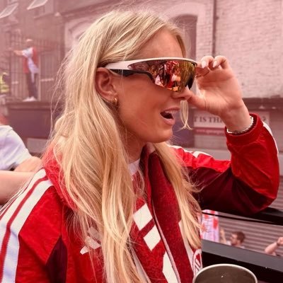 summer ⭑⭑'s profile picture