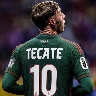 (fan) 𝐌𝐢𝐤𝐞.'s profile picture