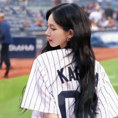 calekarinae's profile picture