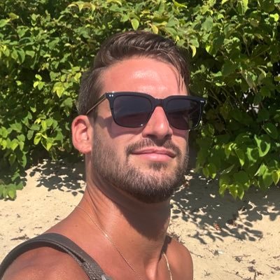 holy___cannoli's profile picture
