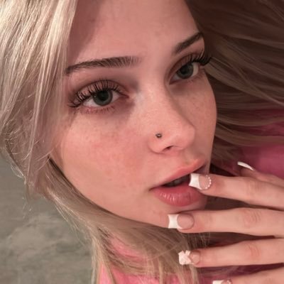 faceprn's profile picture
