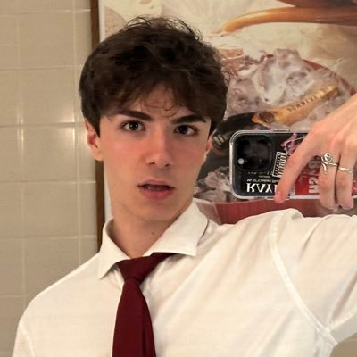 tisthedamnnino's profile picture