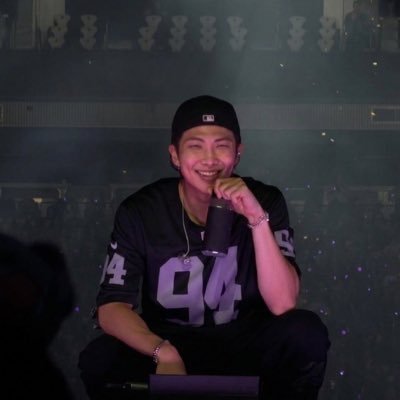 Esi's profile picture