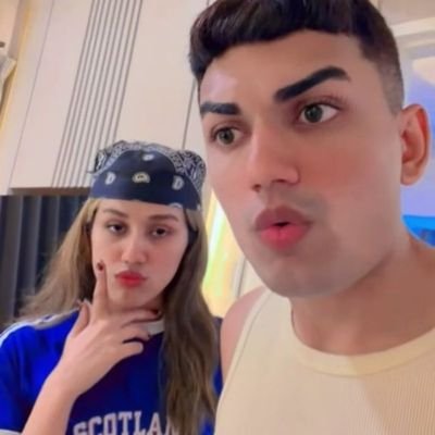 الكيبل عبودي واخته عيوش🎖's profile picture