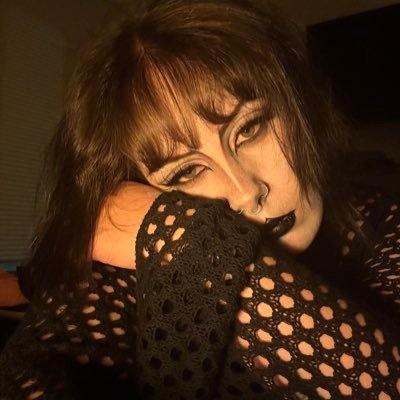 Miss Bunny 𝜗𝜚⋆₊˚'s profile picture