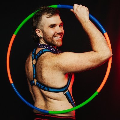 pzfloze's profile picture