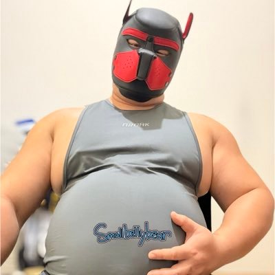 smallbellybear's profile picture