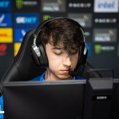 adamS_csgo's profile picture
