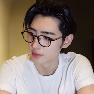 ່'s profile picture