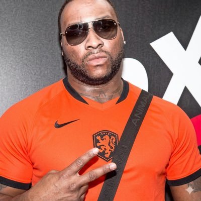 W's profile picture