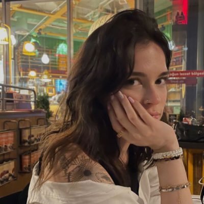 medis's profile picture