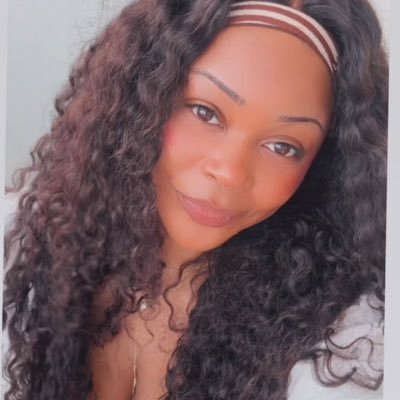 ur fairy godmammy 🧚🏾✨'s profile picture