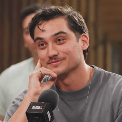 evanjmez's profile picture