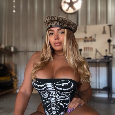 carollimabeauty's profile picture