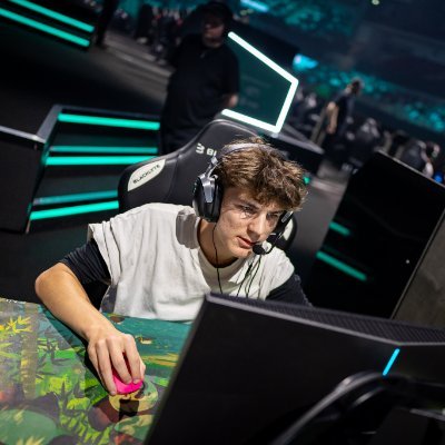 FlickzyV2's profile picture