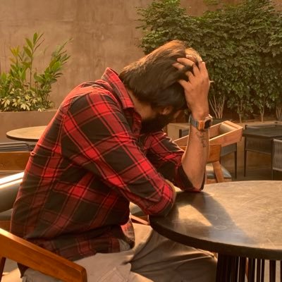 t.'s profile picture