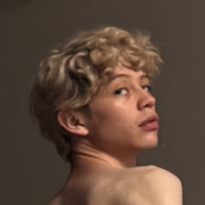 maplefroggy's profile picture