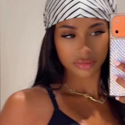 evettavv's profile picture
