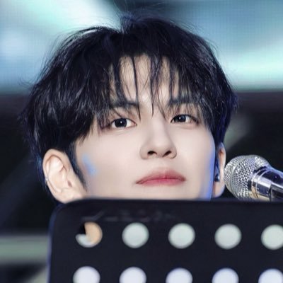 필집's profile picture