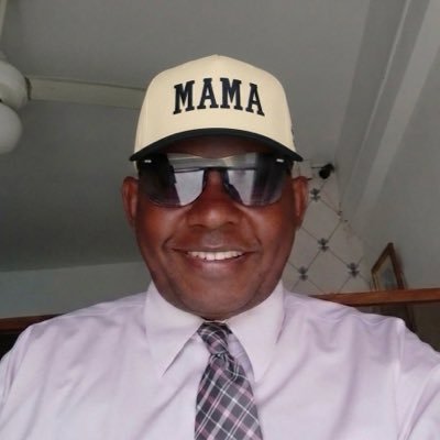 la designer's profile picture