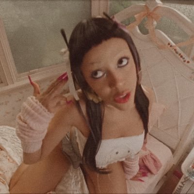 𝓈𝒸𝒶𝓇𝓁𝑒𝓉's profile picture