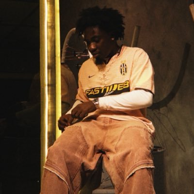 TheToluDaniels_'s profile picture